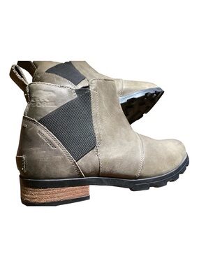 Sorel Emelie Chelsea Boots